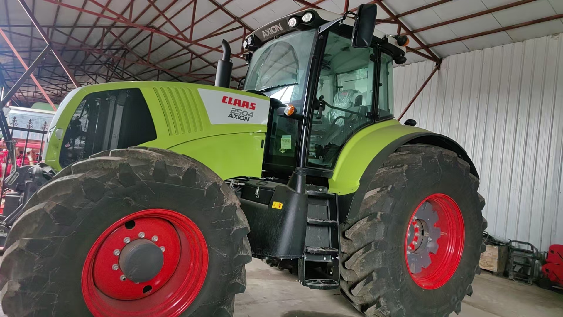 Claas Axion 2504