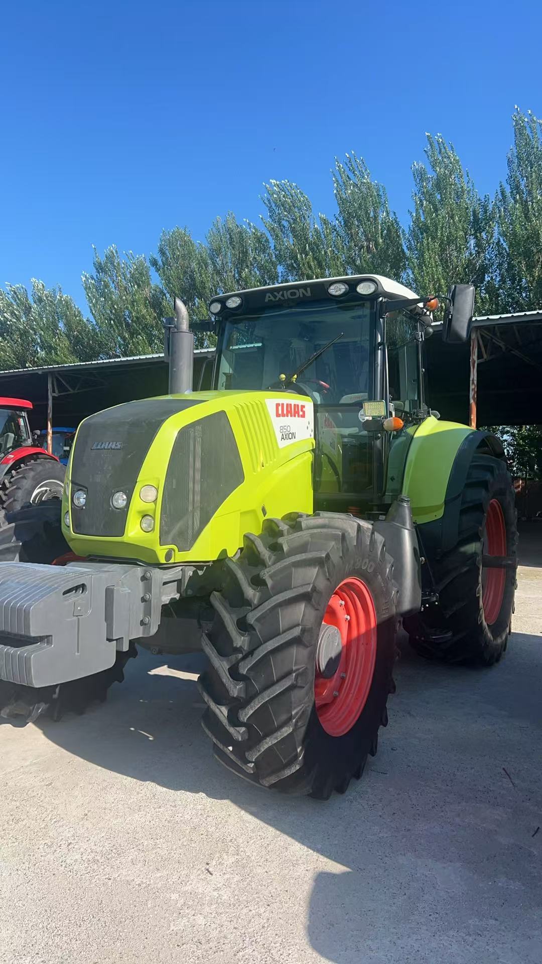 Claas Axion 850